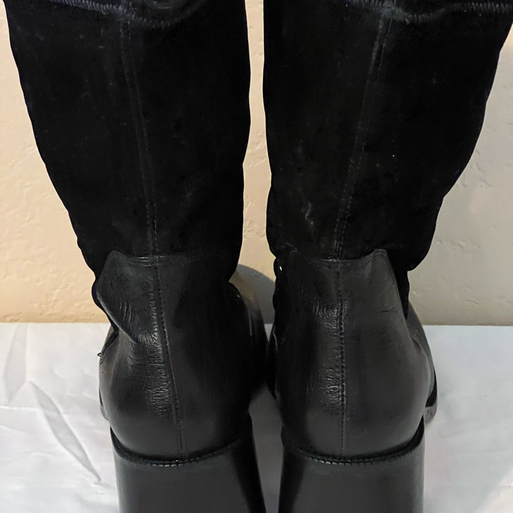 Boots - Picture 2 of 4